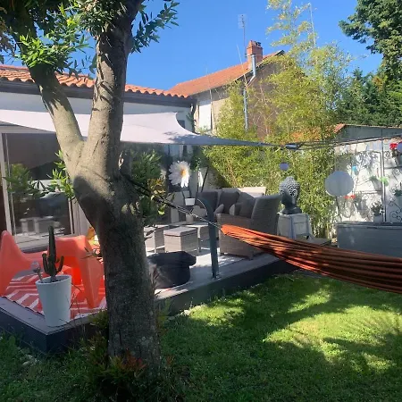 Holiday home Maison Pierre 4 Pers Avec Jardin Ile De Re 5 Min *