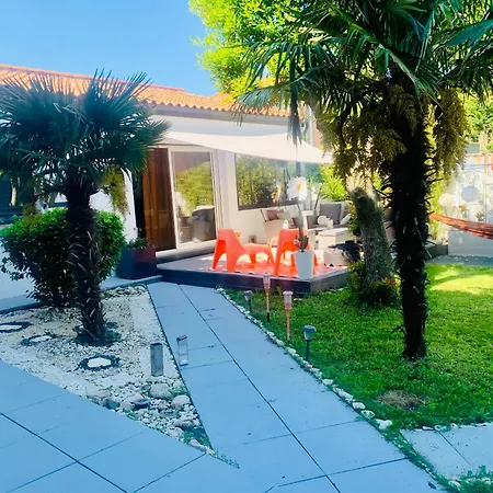 Maison Pierre 4 Pers Avec Jardin Ile De Re 5 Min بيت للعطل لا روشيل