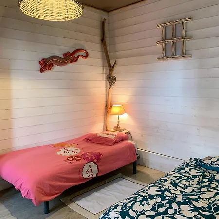 Casa de Férias Maison Pierre 4 Pers Avec Jardin Ile De Re 5 Min La Rochelle (Charente-Maritime)