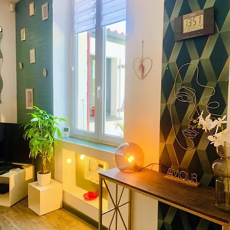 Casa de Férias Maison Pierre 4 Pers Avec Jardin Ile De Re 5 Min *
