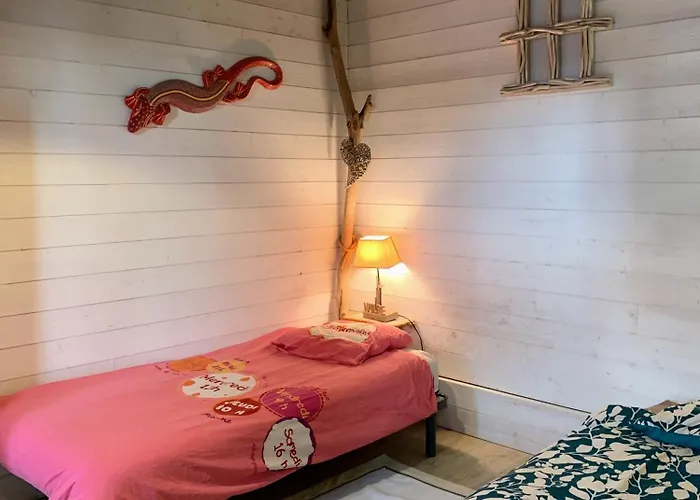 펜션 Maison Pierre 4 Pers Avec Jardin Ile De Re 5 Min 라로셸